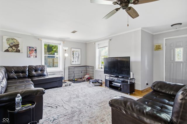 8948 Robey Drive, Indianapolis, IN 46234