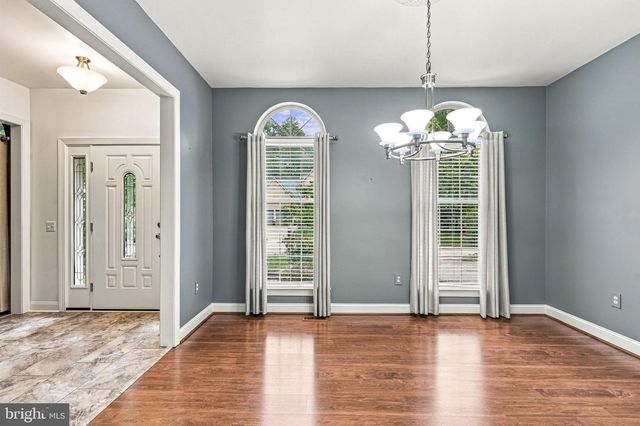 23 FARMHOUSE LN, Voorhees, NJ 08043