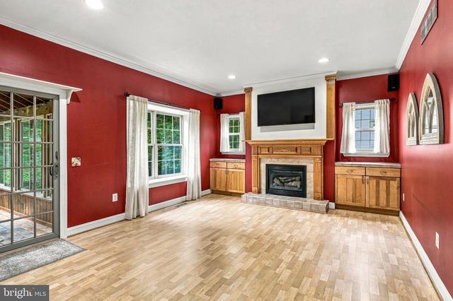 23 FARMHOUSE LN, Voorhees, NJ 08043