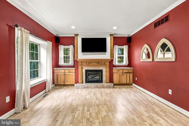 23 FARMHOUSE LN, Voorhees, NJ 08043