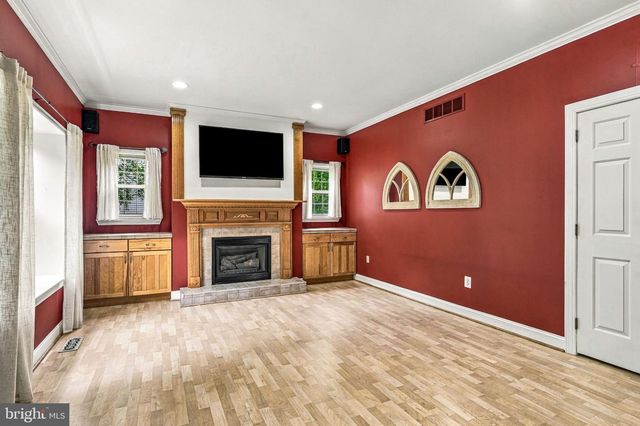 23 FARMHOUSE LN, Voorhees, NJ 08043