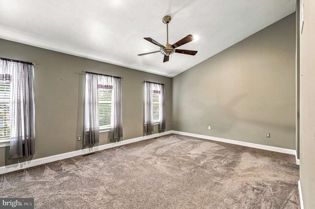 23 FARMHOUSE LN, Voorhees, NJ 08043
