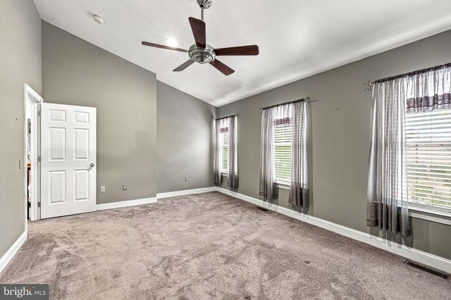 23 FARMHOUSE LN, Voorhees, NJ 08043