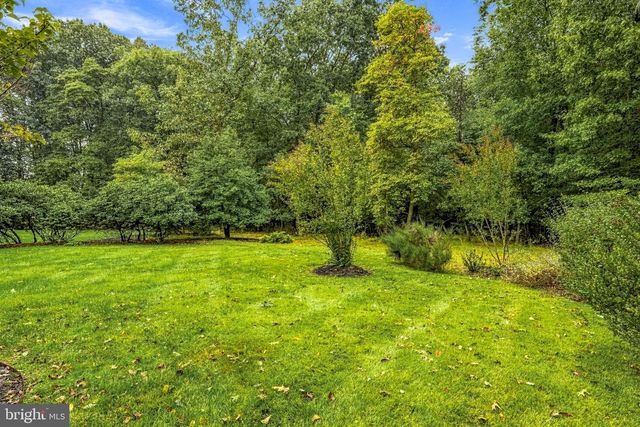 23 FARMHOUSE LN, Voorhees, NJ 08043