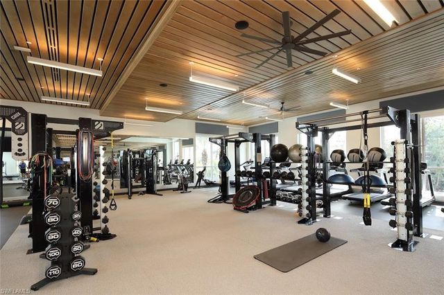 100 Wyndemere Way Apt 203, Naples, FL 34105