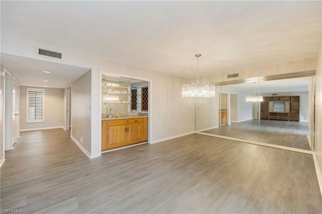 100 Wyndemere Way Apt 203, Naples, FL 34105