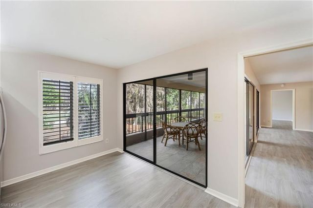 100 Wyndemere Way Apt 203, Naples, FL 34105