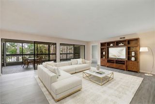 100 Wyndemere Way Apt 203, Naples, FL 34105