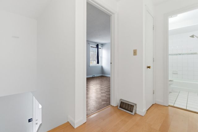 25 Kern Drive, Nashua, NH 03060