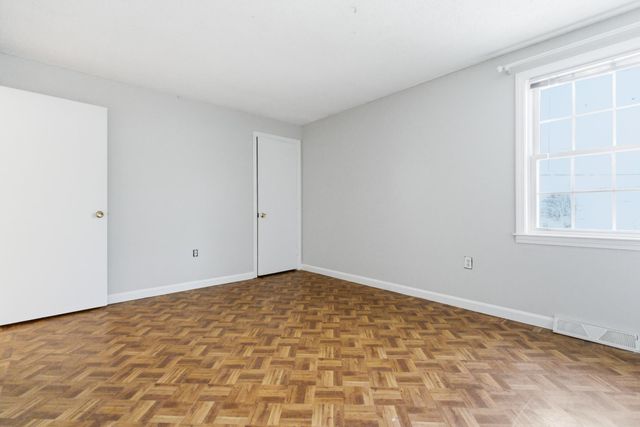 25 Kern Drive, Nashua, NH 03060