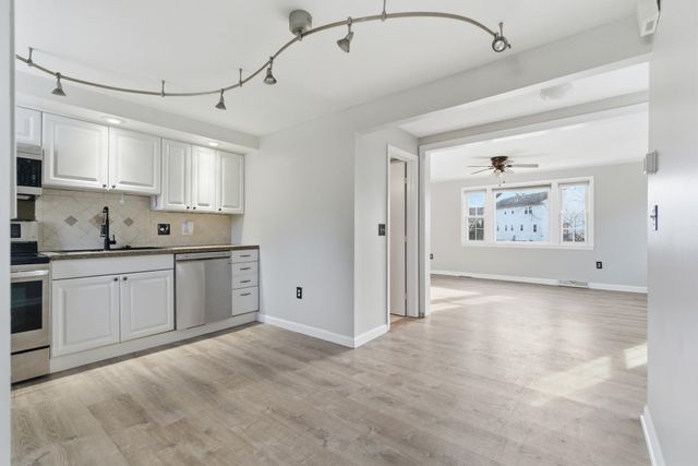 25 Kern Drive, Nashua, NH 03060