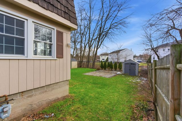 25 Kern Drive, Nashua, NH 03060