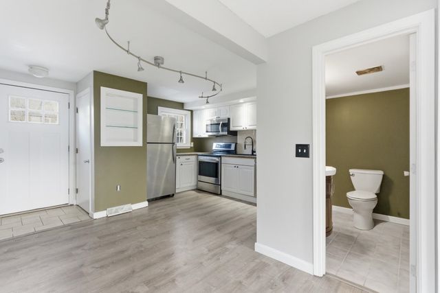 25 Kern Drive, Nashua, NH 03060