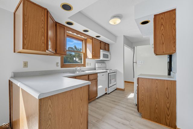 1525 Timber Village Drive, Greenwood, IN 46142
