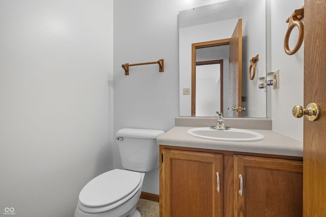 1525 Timber Village Drive, Greenwood, IN 46142