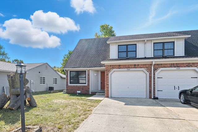 1525 Timber Village Drive, Greenwood, IN 46142