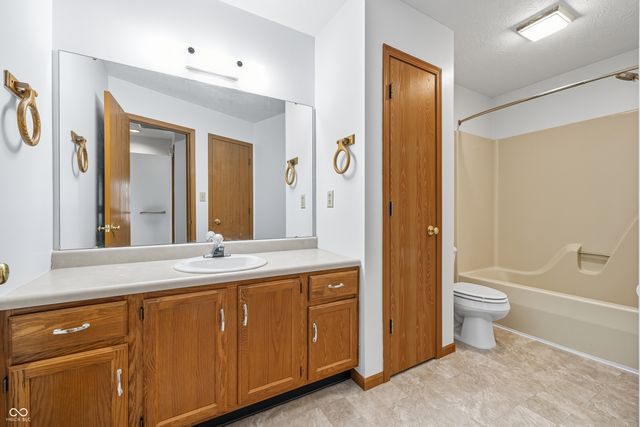 1525 Timber Village Drive, Greenwood, IN 46142