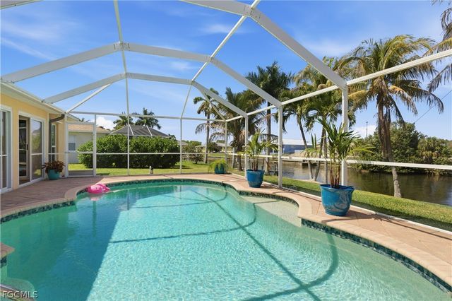 1105 SE 13th ST, Cape Coral, FL 33990