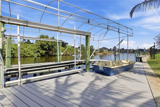 1105 SE 13th ST, Cape Coral, FL 33990