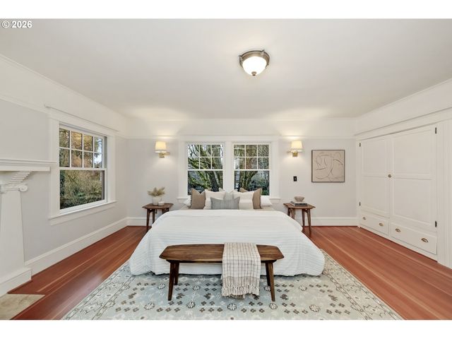 2536 Ne 17TH Ave, Portland, OR 97212