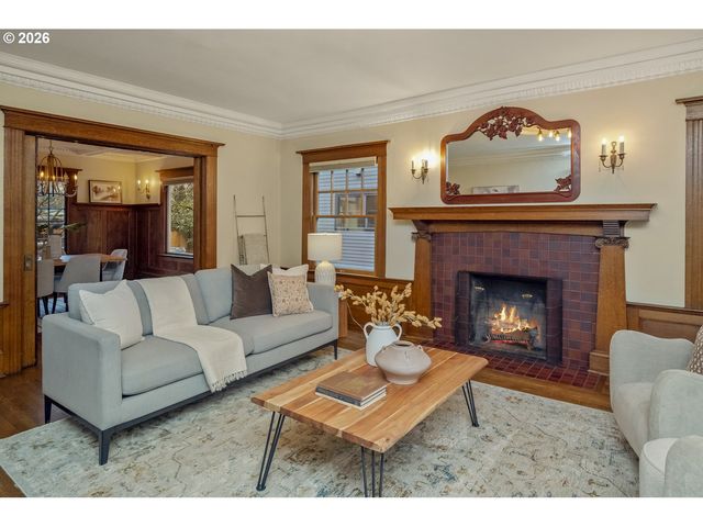 2536 Ne 17TH Ave, Portland, OR 97212