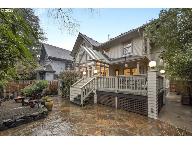 2536 Ne 17TH Ave, Portland, OR 97212