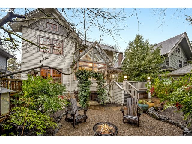 2536 Ne 17TH Ave, Portland, OR 97212