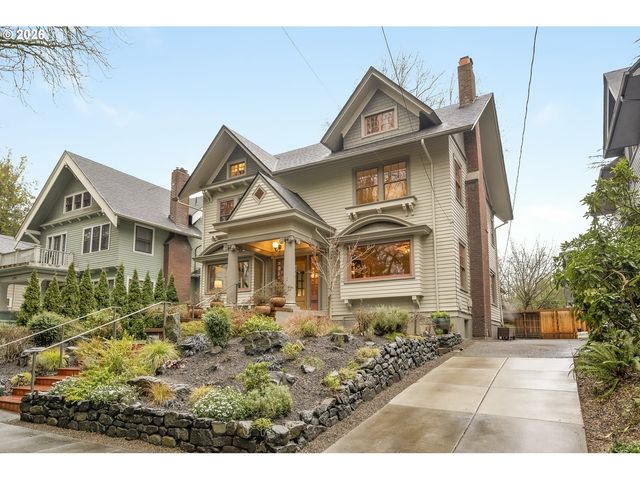 2536 Ne 17TH Ave, Portland, OR 97212