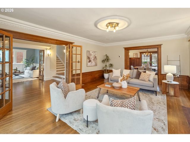 2536 Ne 17TH Ave, Portland, OR 97212