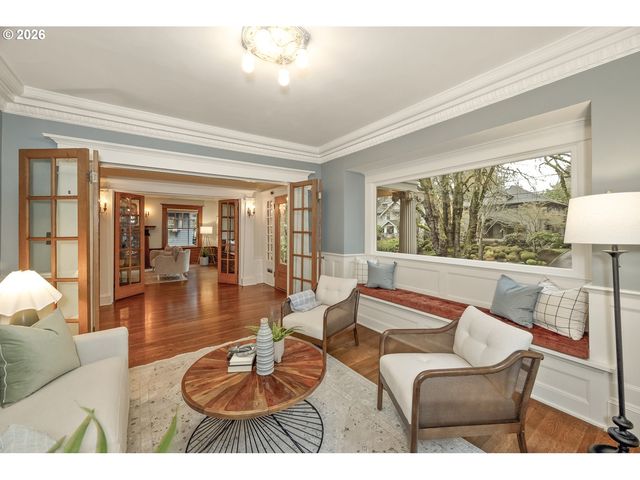 2536 Ne 17TH Ave, Portland, OR 97212