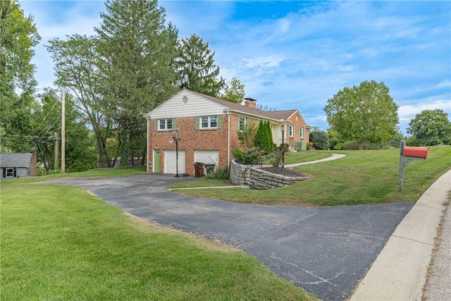 5598 Folkestone Drive, Washington Twp, OH 45459