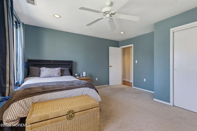 3 Manalapan Woods Drive, Manalapan, NJ 07726