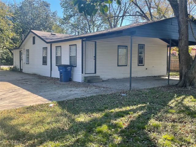 1041 Bradfield Road, Dallas, TX 75217