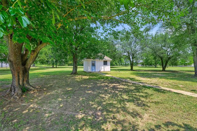 1101 Brooks Lane, Sadler, TX 76264
