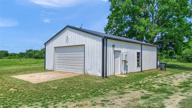 1101 Brooks Lane, Sadler, TX 76264