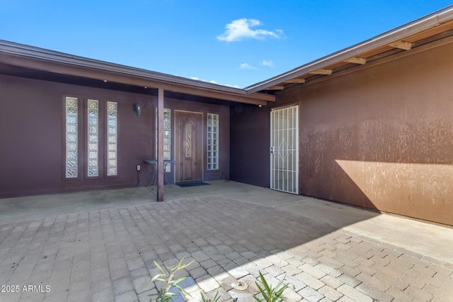 7131 E CHOLLA Street, Scottsdale, AZ 85254