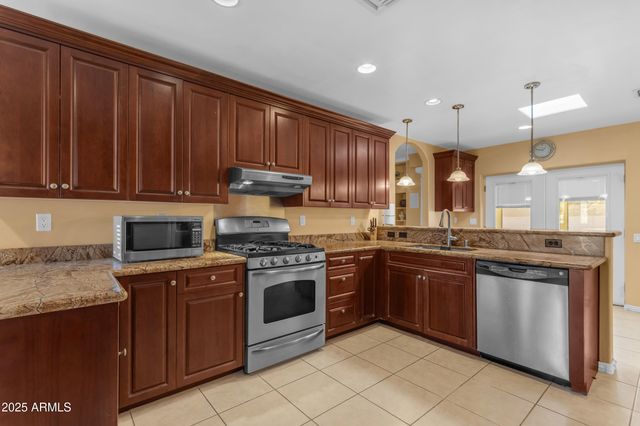 7131 E CHOLLA Street, Scottsdale, AZ 85254