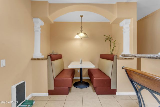 7131 E CHOLLA Street, Scottsdale, AZ 85254