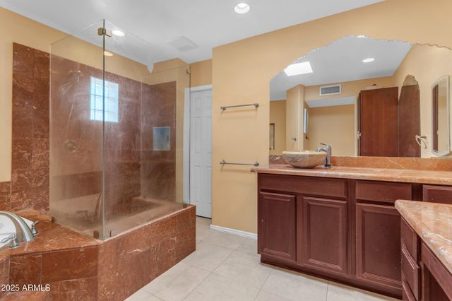 7131 E CHOLLA Street, Scottsdale, AZ 85254