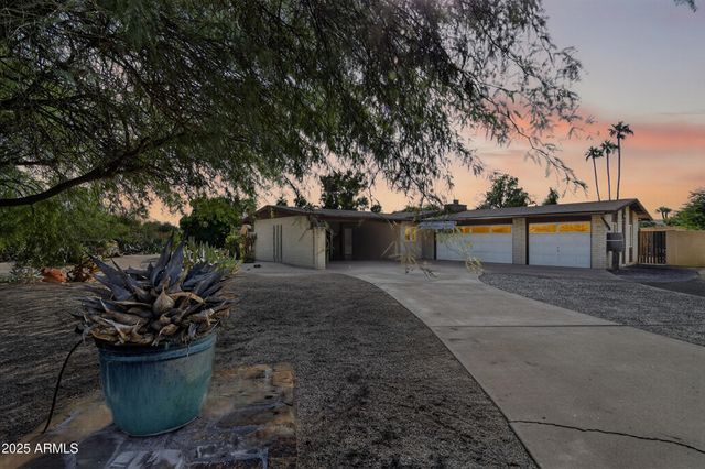 7131 E CHOLLA Street, Scottsdale, AZ 85254
