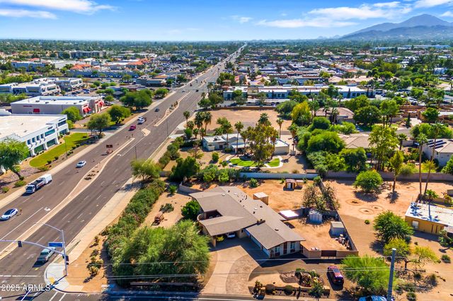 7131 E CHOLLA Street, Scottsdale, AZ 85254