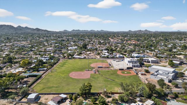 7131 E CHOLLA Street, Scottsdale, AZ 85254