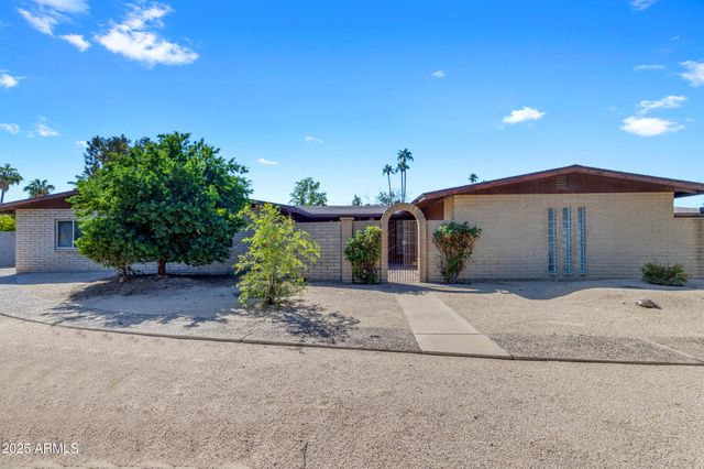 7131 E CHOLLA Street, Scottsdale, AZ 85254