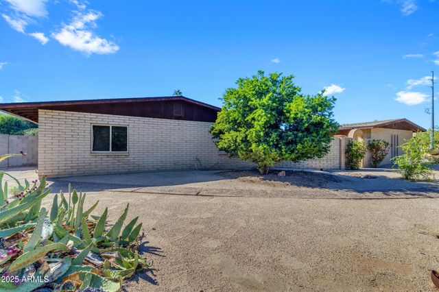 7131 E CHOLLA Street, Scottsdale, AZ 85254