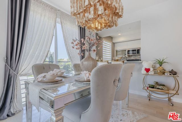 11115 Acama Street 3, Studio City, CA 91602