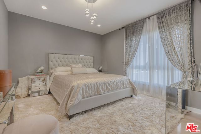 11115 Acama Street 3, Studio City, CA 91602