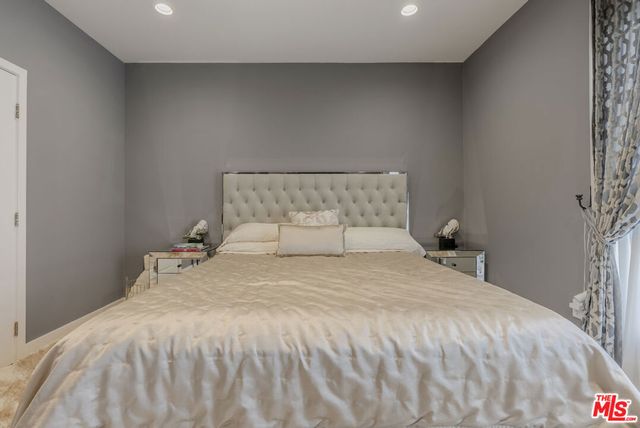 11115 Acama Street 3, Studio City, CA 91602