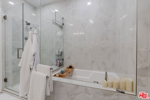 11115 Acama Street 3, Studio City, CA 91602