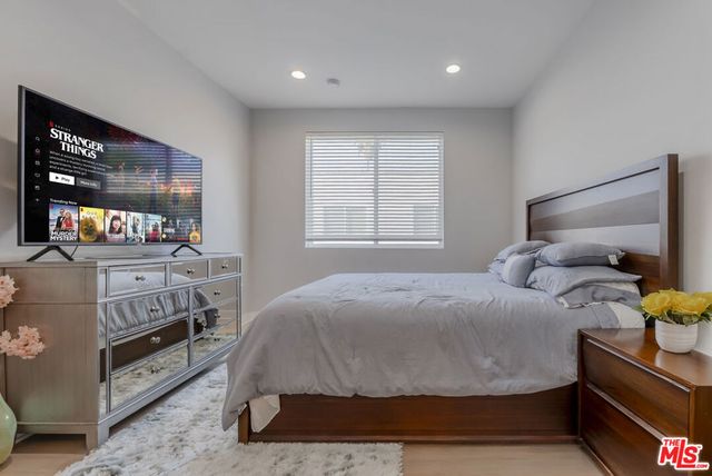 11115 Acama Street 3, Studio City, CA 91602