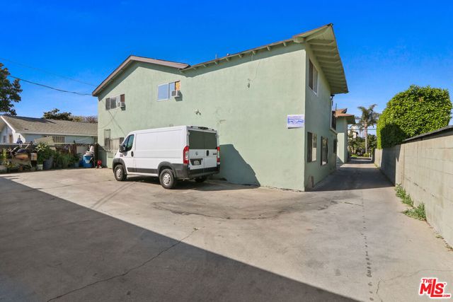 6048 King Avenue, Maywood, CA 90270